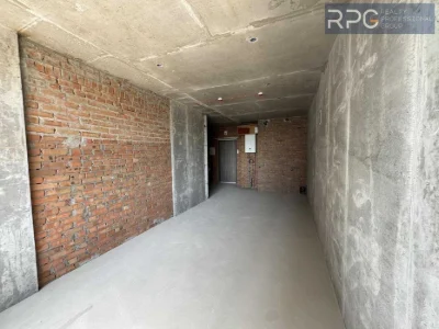 WITHOUT% URGENT sale of a 1-room apartment in the residential complex "Metropolis"