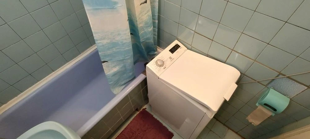 Власник. Здам 2-х кімнатну, 500 метрів до м. Житомирська