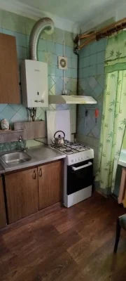 Власник. Здам 2-х кімнатну, 500 метрів до м. Житомирська
