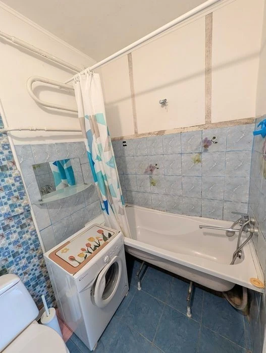 Здам, 2к, метро Дорогожичі, вул. Ольжича 14, 14000 грн.