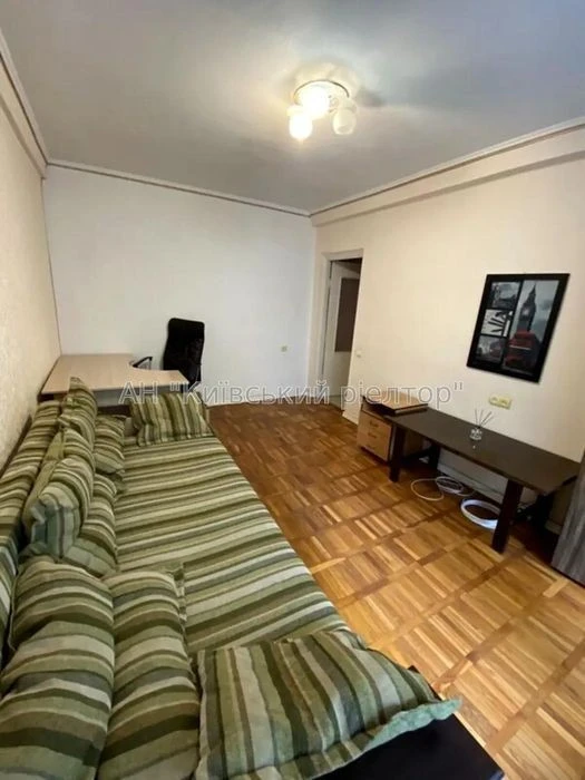 Оренда 1 кімнатної квартири, вул. Дорошенка 59. м. Печерськ