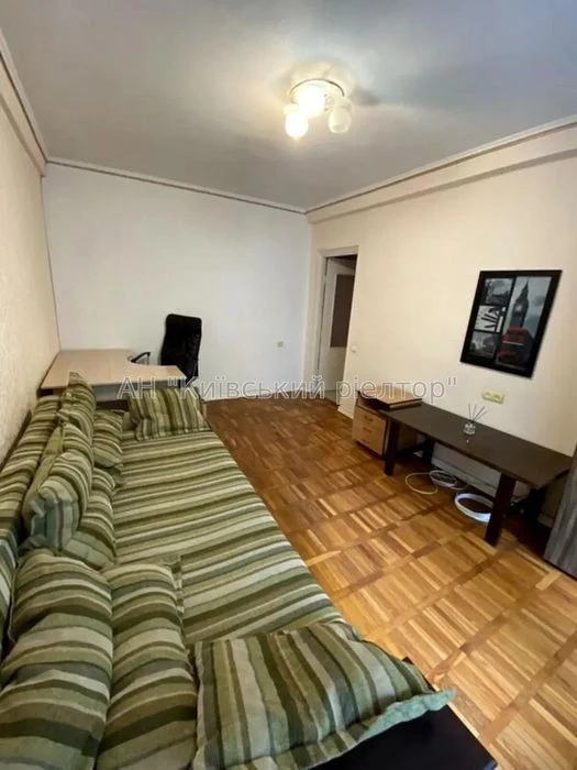 Оренда 1 кімнатної квартири, вул. Дорошенка 59. м. Печерськ