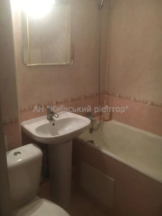 Оренда 1 кімнатної квартири, вул. Дорошенка 59. м. Печерськ