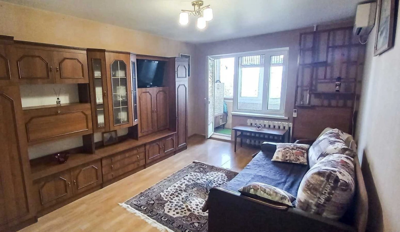 Оренда 1-кімнатної квартири 38 м², Героїв Сталінграда просп.