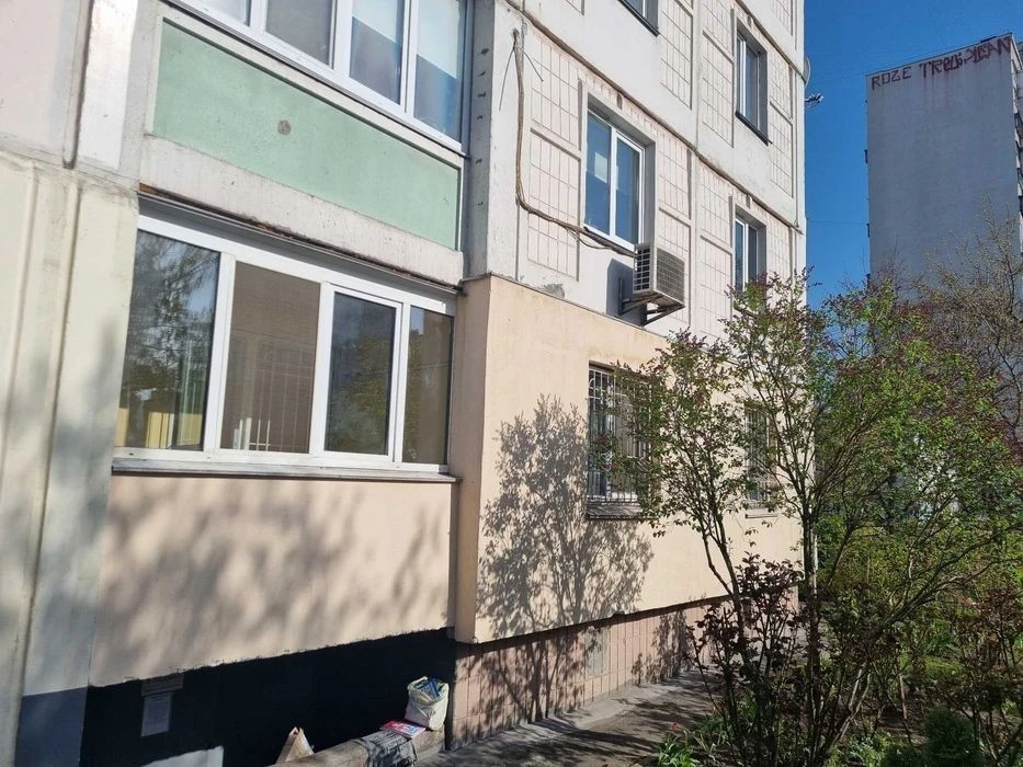 Власник, без комісії, 2х кімнатна квартира, Драгоманова 12 А