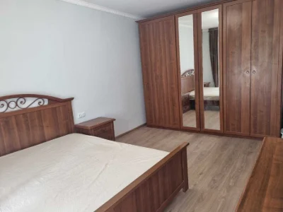 Власник, без комісії, 2х кімнатна квартира, Драгоманова 12 А
