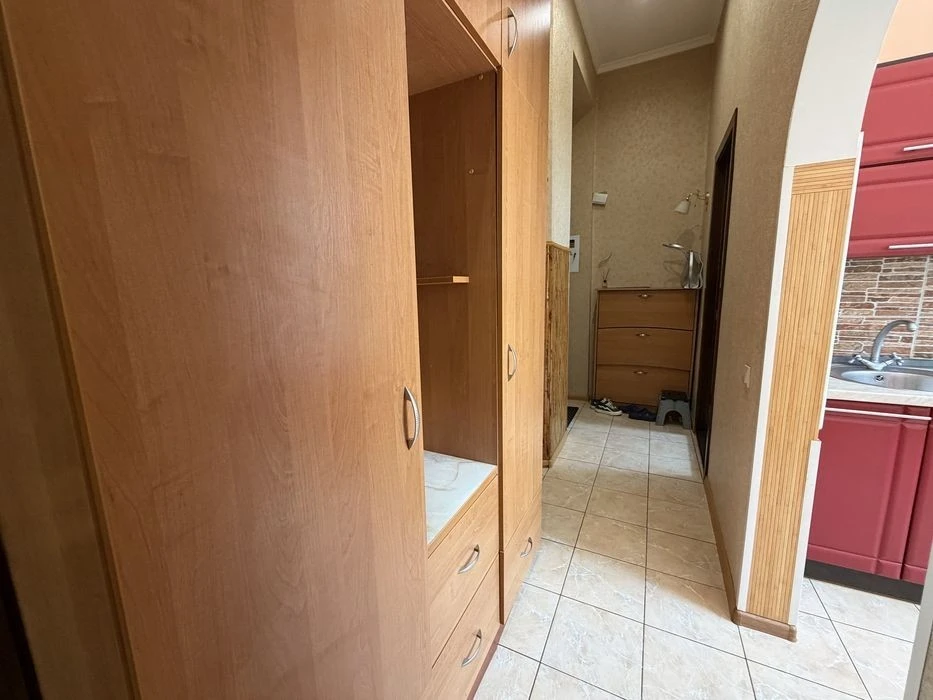 Довгострокова оренда квартири вул. Дмитрівська 37а