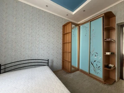 Довгострокова оренда квартири вул. Дмитрівська 37а