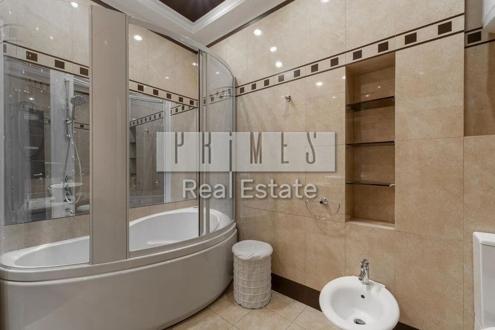 Оренда квартири 100м2, Центр, 2 поверх (Apartment for rent)