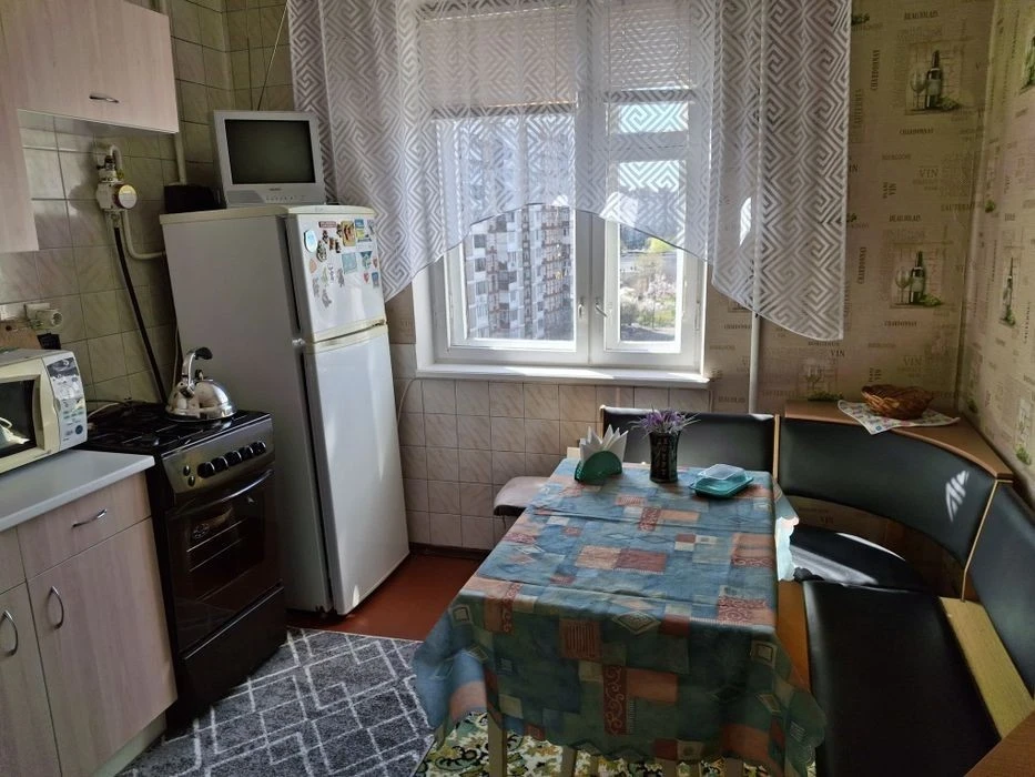 Оренда БЕЗ КОМІСІЇ. Здам 2к квартиру Троєщина, Червоної Кали