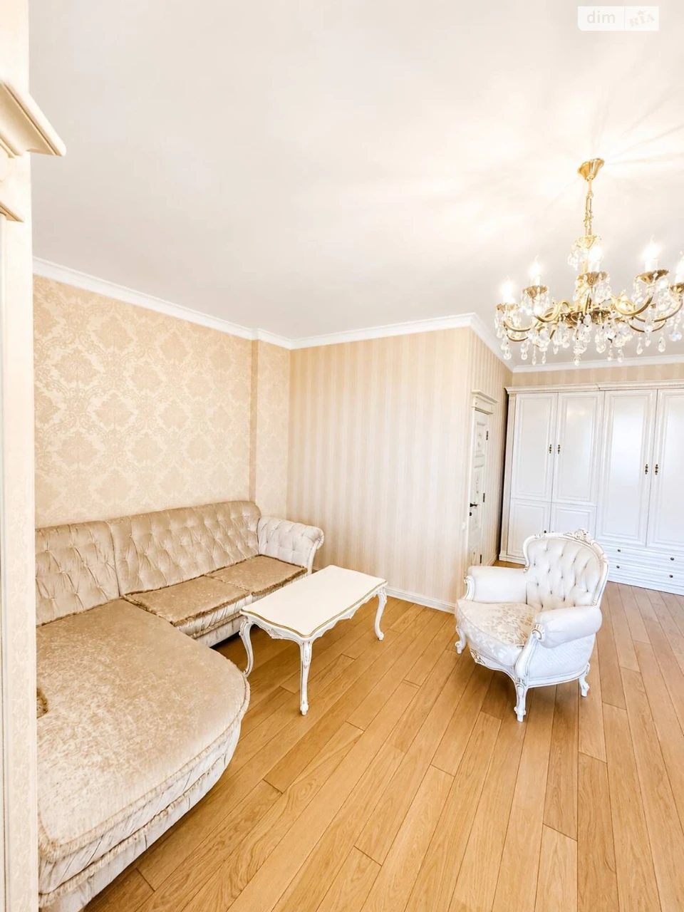 Продажа квартир Приморский.