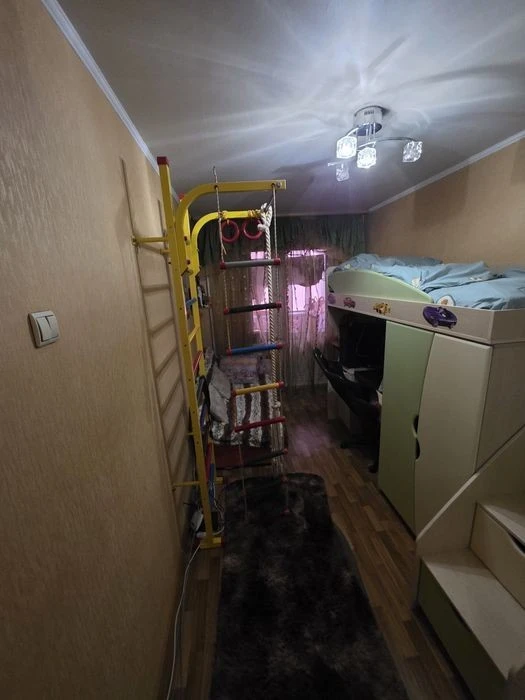 Здам 2-кімнатну квартиру біля м. Чернігівська