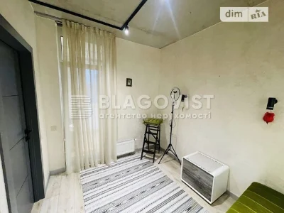 Продаж 1к квартири 32 кв. м на вул. Салютна 2/1 • ID 3476299