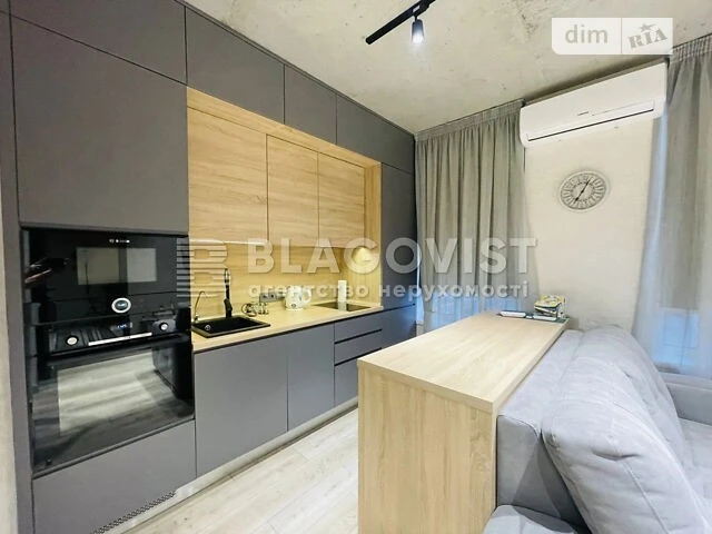Продаж 1к квартири 32 кв. м на вул. Салютна 2/1 • ID 3476299