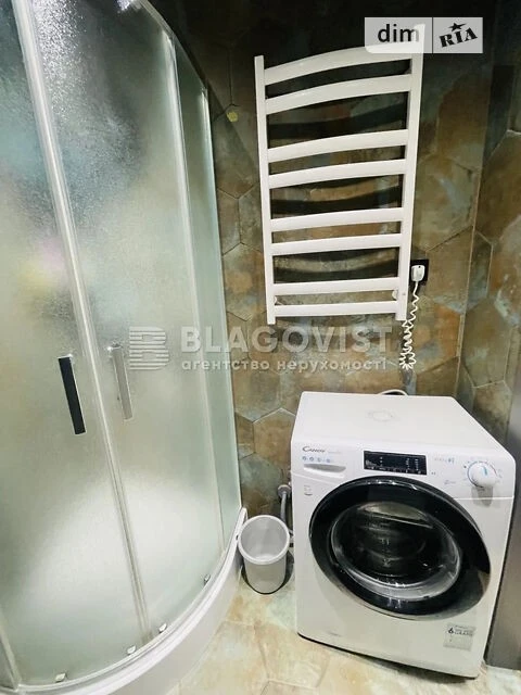 Продаж 1к квартири 32 кв. м на вул. Салютна 2/1 • ID 3476299