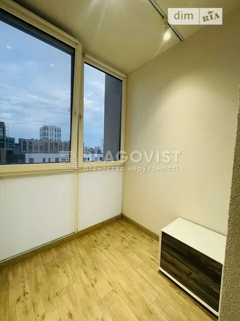 Продаж 1к квартири 32 кв. м на вул. Салютна 2/1 • ID 3476299