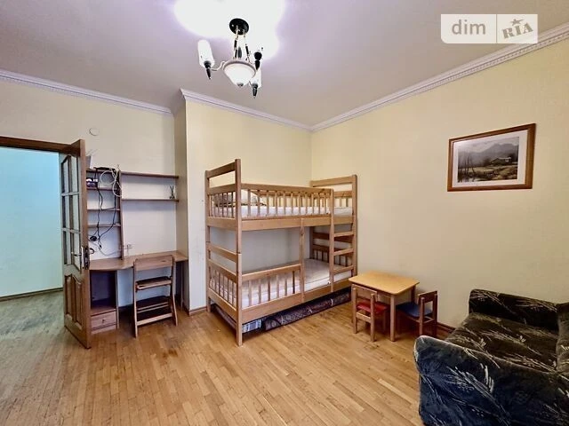 Довготривала оренда 3к квартири на вул. Велика Васильківська