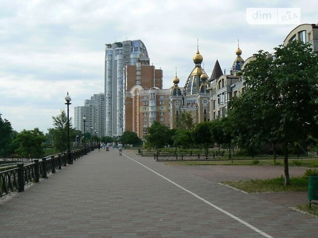 Довготривала оренда 2к квартири на просп. Володимира Івасюка