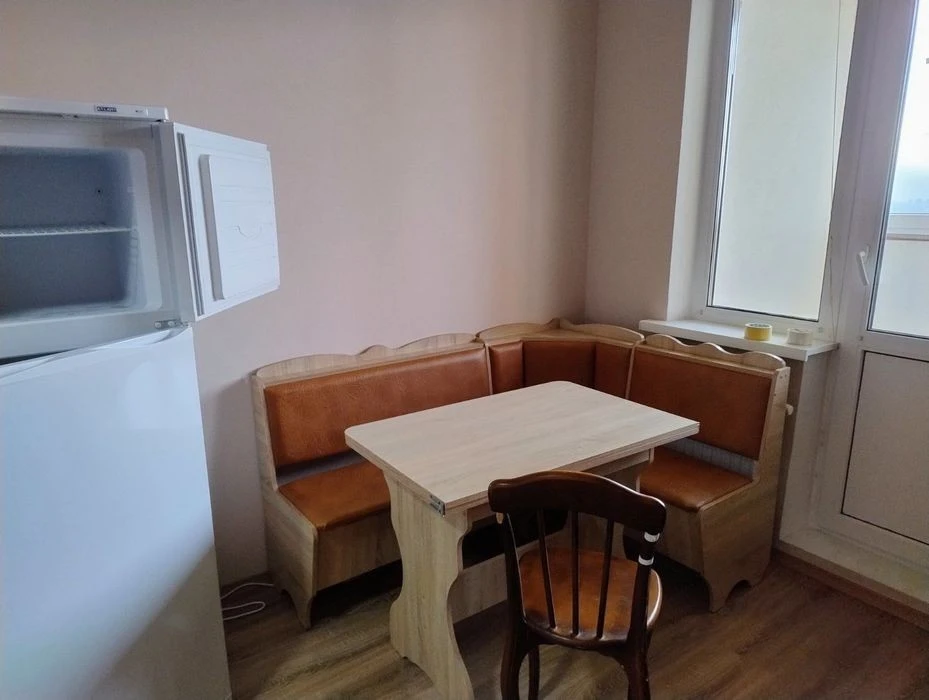 Здам довгостроково хорошу квартиру на Ломоносова