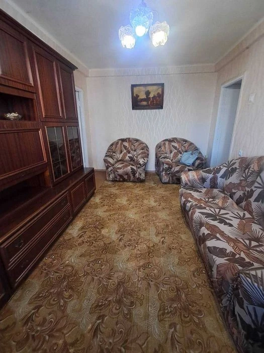 Без % оренда 3-кімн. квартири навпроти ТЦ Ретровіль на Виног