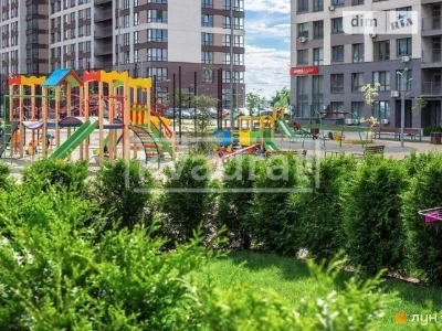 Довготривала оренда 2к квартири на вул. Родини Крістерів 18/