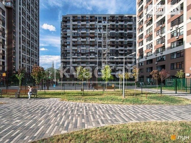 Довготривала оренда 2к квартири на вул. Родини Крістерів 18/