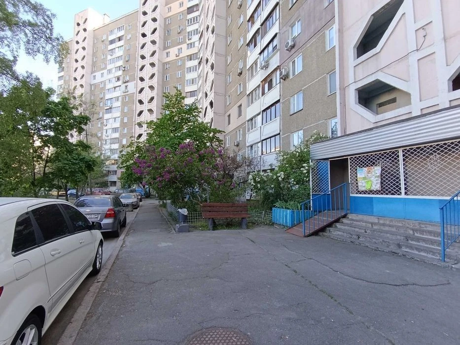 Оренда 1 кімнат. квартири проспект Петра Григоренко 29 метро