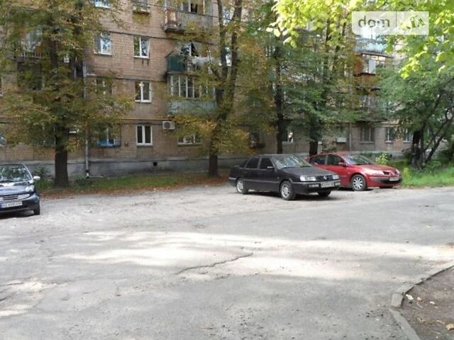 Довготривала оренда 1к квартири на вул. Петра Ніщинського 12