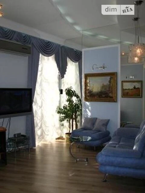 Довготривала оренда 2к квартири на вул. Костельна 9 • ID 347