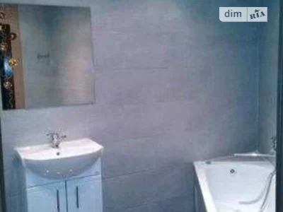 Довготривала оренда 1к квартири на вул. Софії Русової 1 • ID