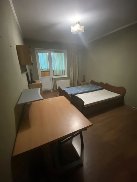 Оренда, Милославська, 45.Розгланемо усіх