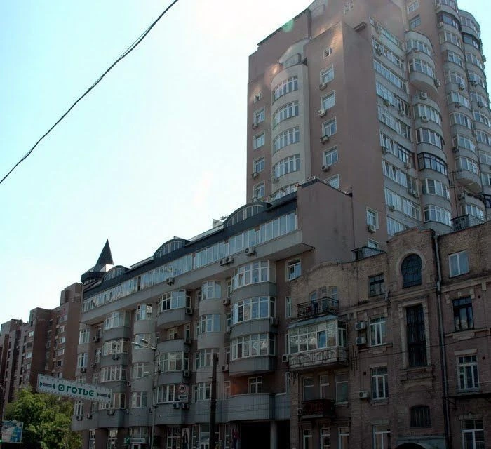 Оренда 4 кімнатної квартири Антоновича, Либідська.