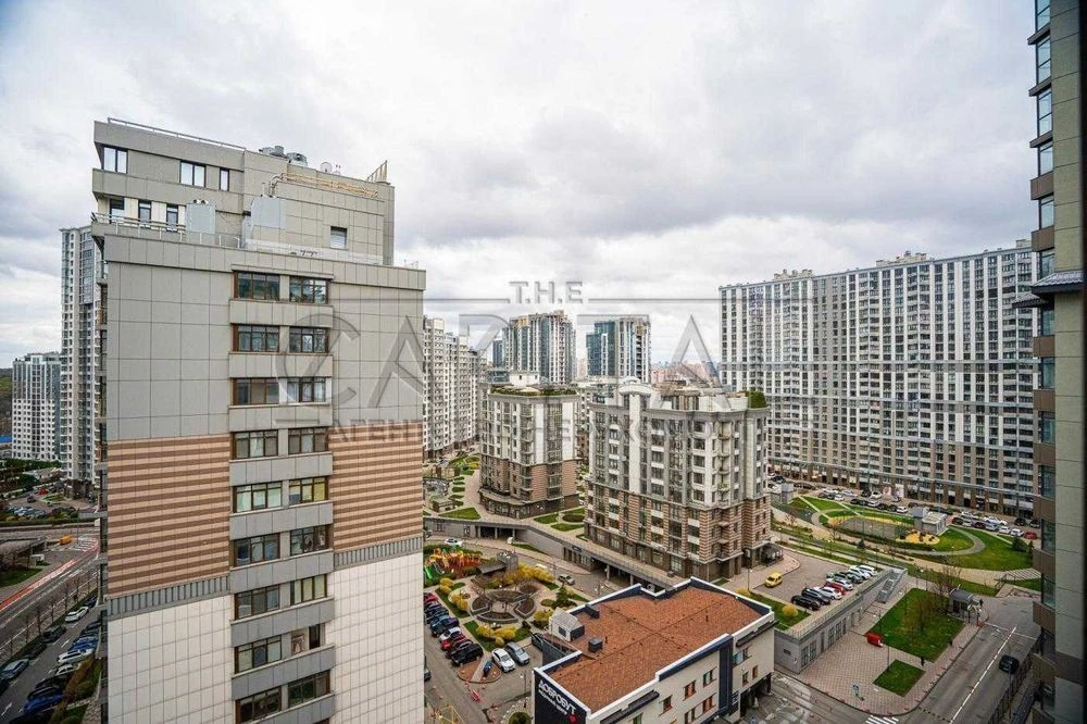 Оренда 3-кімнатної квартири 150м2 в ЖК Новопечерські Липки В