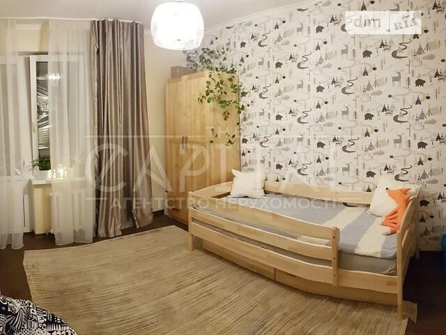 Довготривала оренда 4к квартири на вул. Осіння 33 • ID 34711