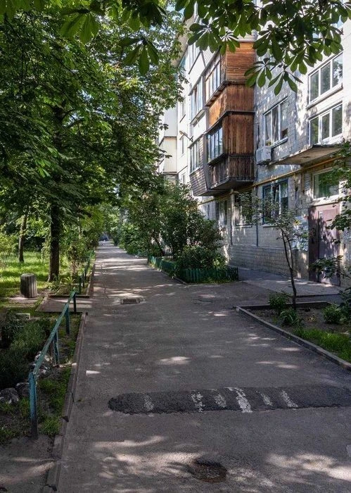 Без % Оренда 1к Чорних Запорожців довгостроково Воскресенка