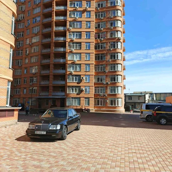 Продам 3-комнатную квартиру ЖК Люксембург