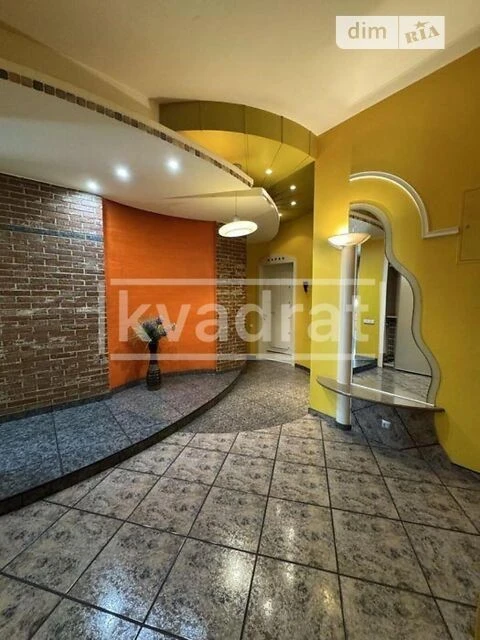 Довготривала оренда 3к квартири на вул. Велика Васильківська