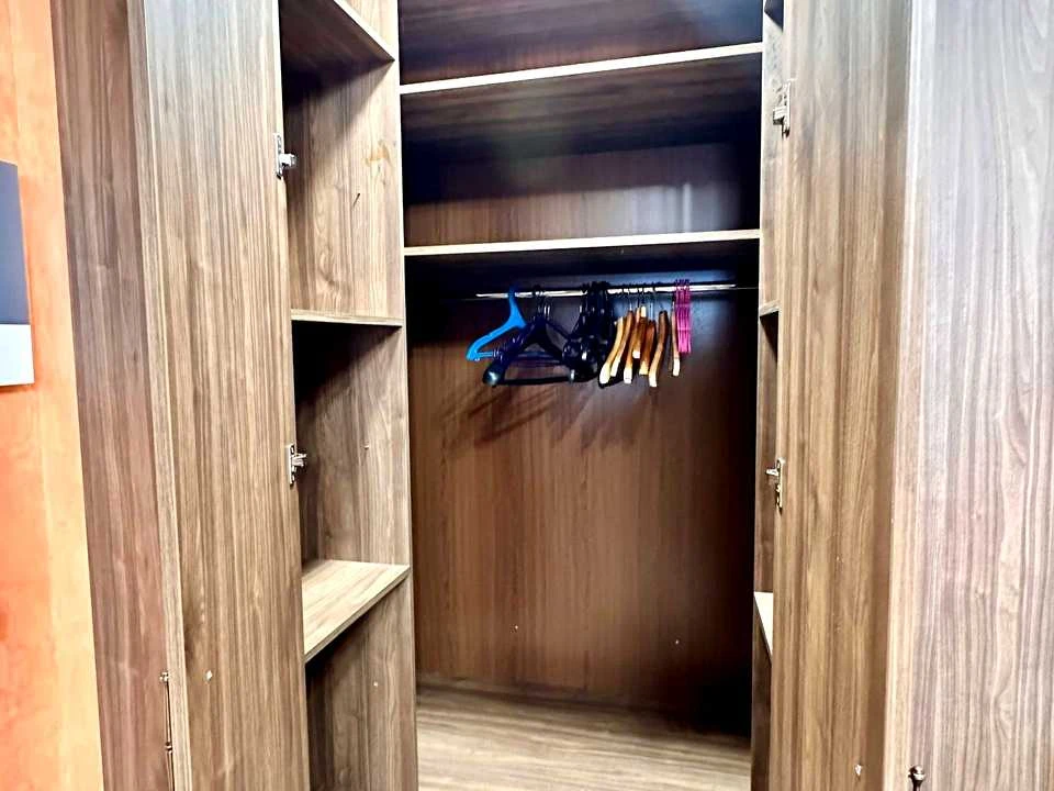 Квартира. Київ, Юлії Здановської вул. (Ломоносова)