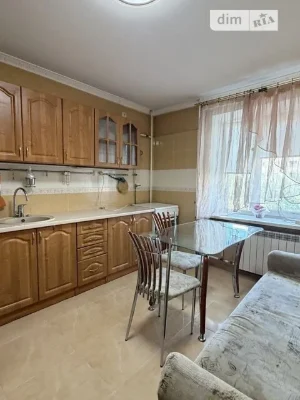 Довготривала оренда 1к квартири на вул. Ігоря Юхновського 30
