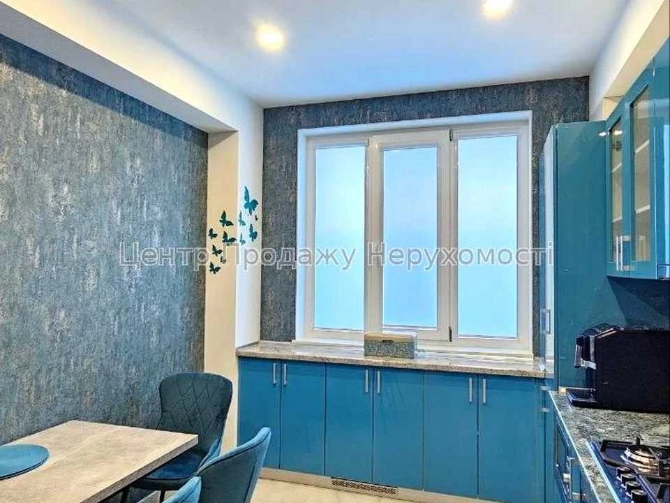 Apartment. Kharkiv, Novooleksandrivska St., (Building 2)