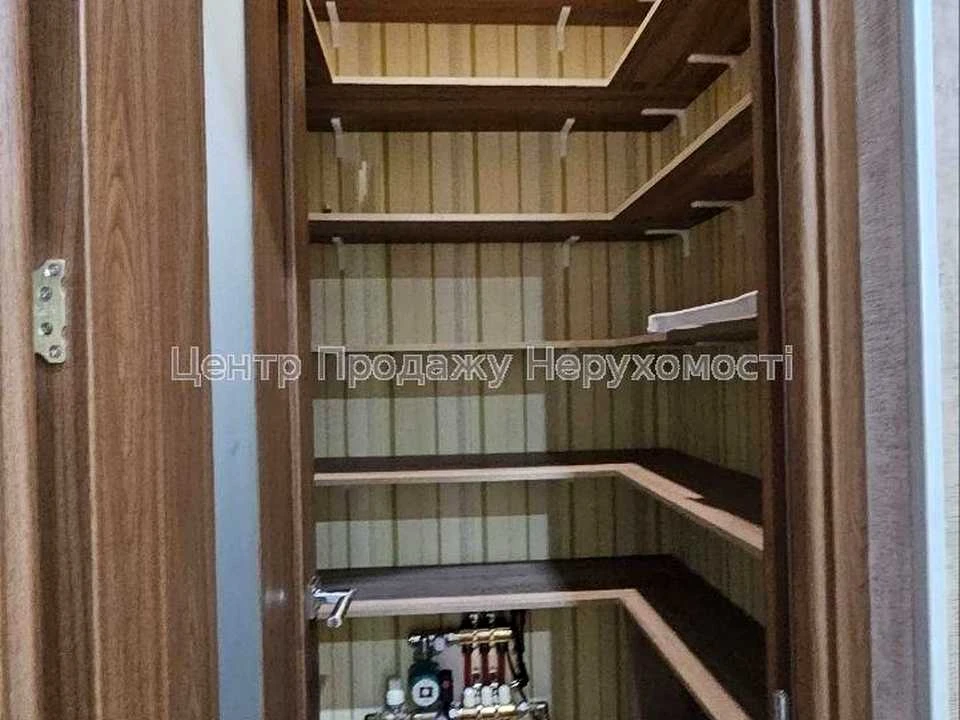 Apartment. Kharkiv, Novooleksandrivska St., (Building 2)