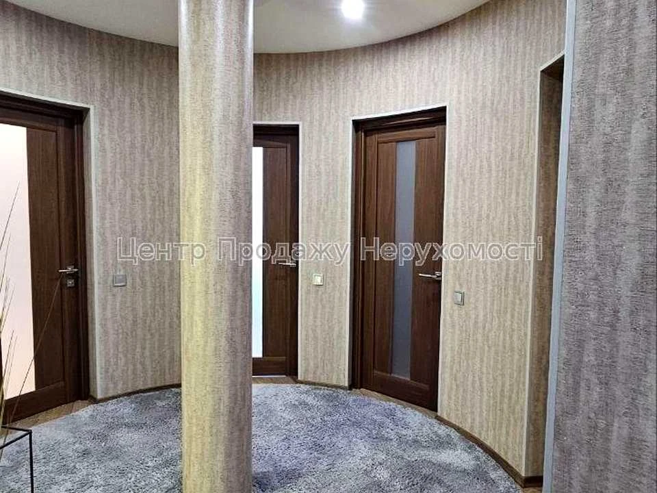 Apartment. Kharkiv, Novooleksandrivska St., (Building 2)