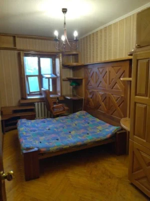 3к. кв, Газ, центр опалення, метро Печерська 8 хв.