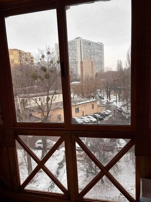 3к. кв, Газ, центр опалення, метро Печерська 8 хв.