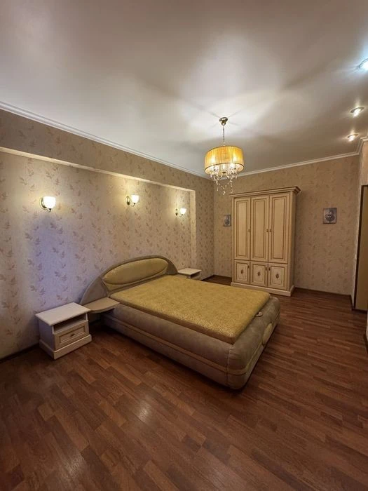 3 кімн в клубному домі; пр. Лобановського, с м. Деміївська 1