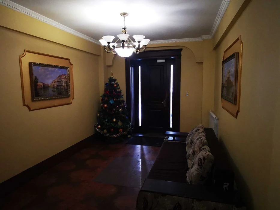 3 кімн в клубному домі; пр. Лобановського, с м. Деміївська 1