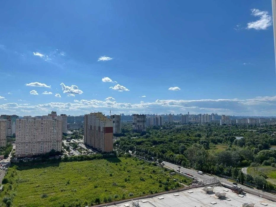 Двокімнатна. Довгостроково. Драгоманова 2-Б. Позняки. Без ко