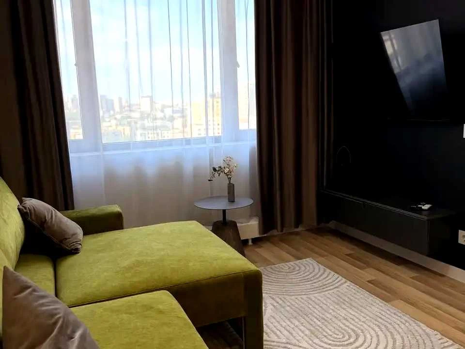 Квартира. Київ, Антоновича вул. (Горького)