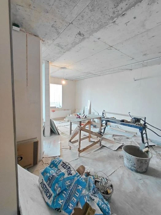 Three-bedroom apartment for sale in the Monte Plaza residential complex.