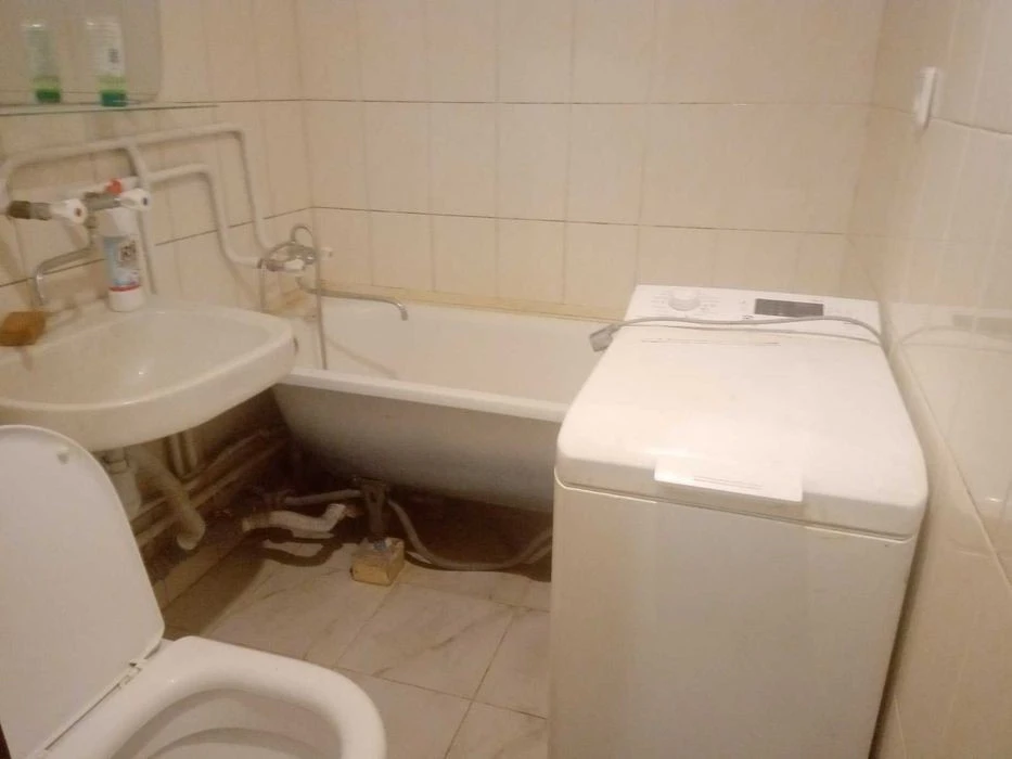 2 кімнатна квартира 13 000 вул. В. Гавела 87А